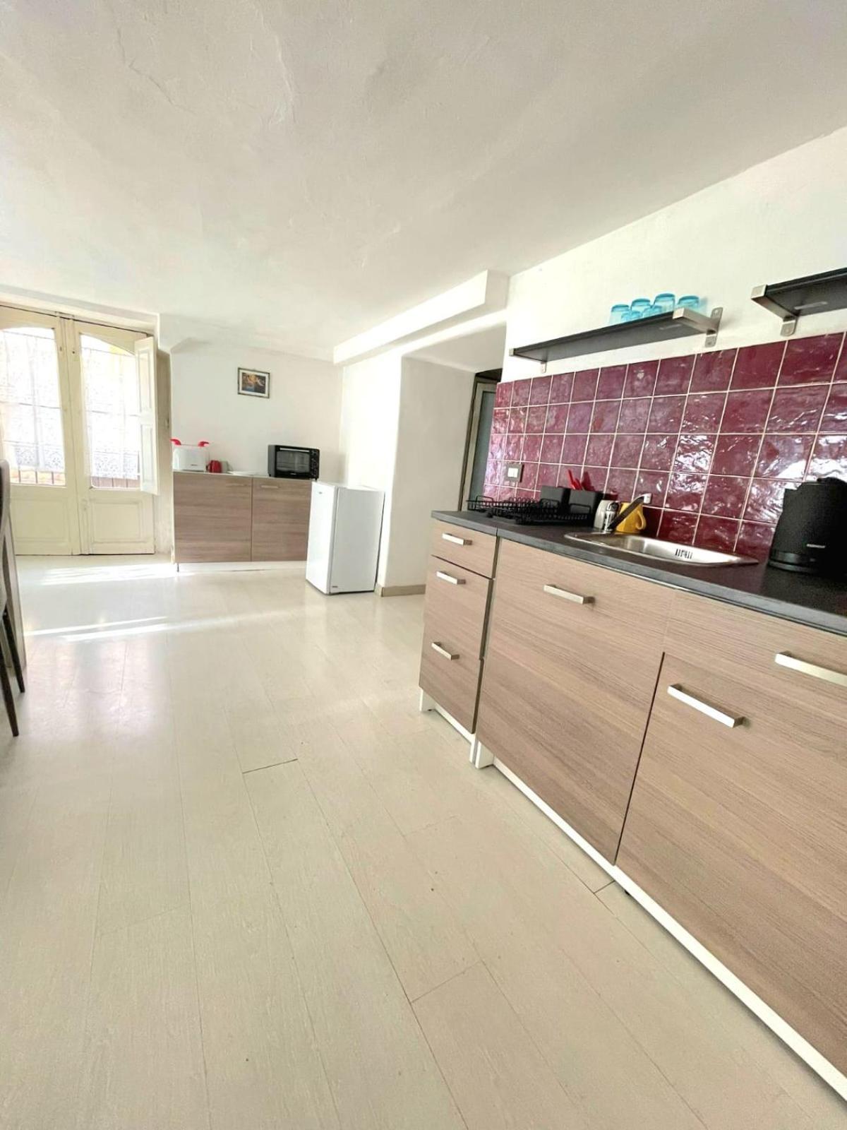 May'S Apartment 卡塔尼亚 外观 照片